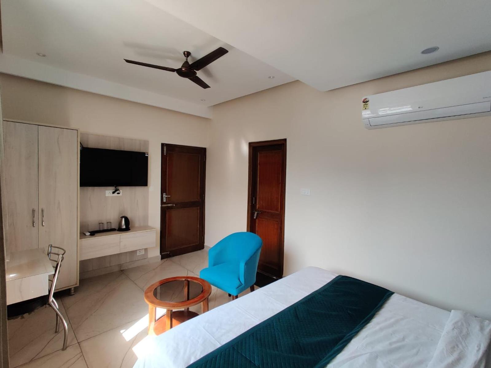 Devaaya Palace Rishikesh Ngoại thất bức ảnh